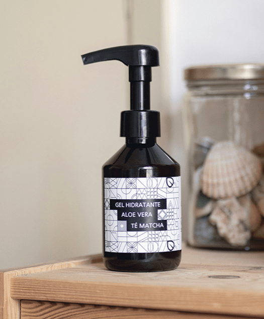 Ediciones Sibila: ¿Hidratante y aftersun? La respuesta es el Gel de Aloe Vera y Té Matcha de Gaura