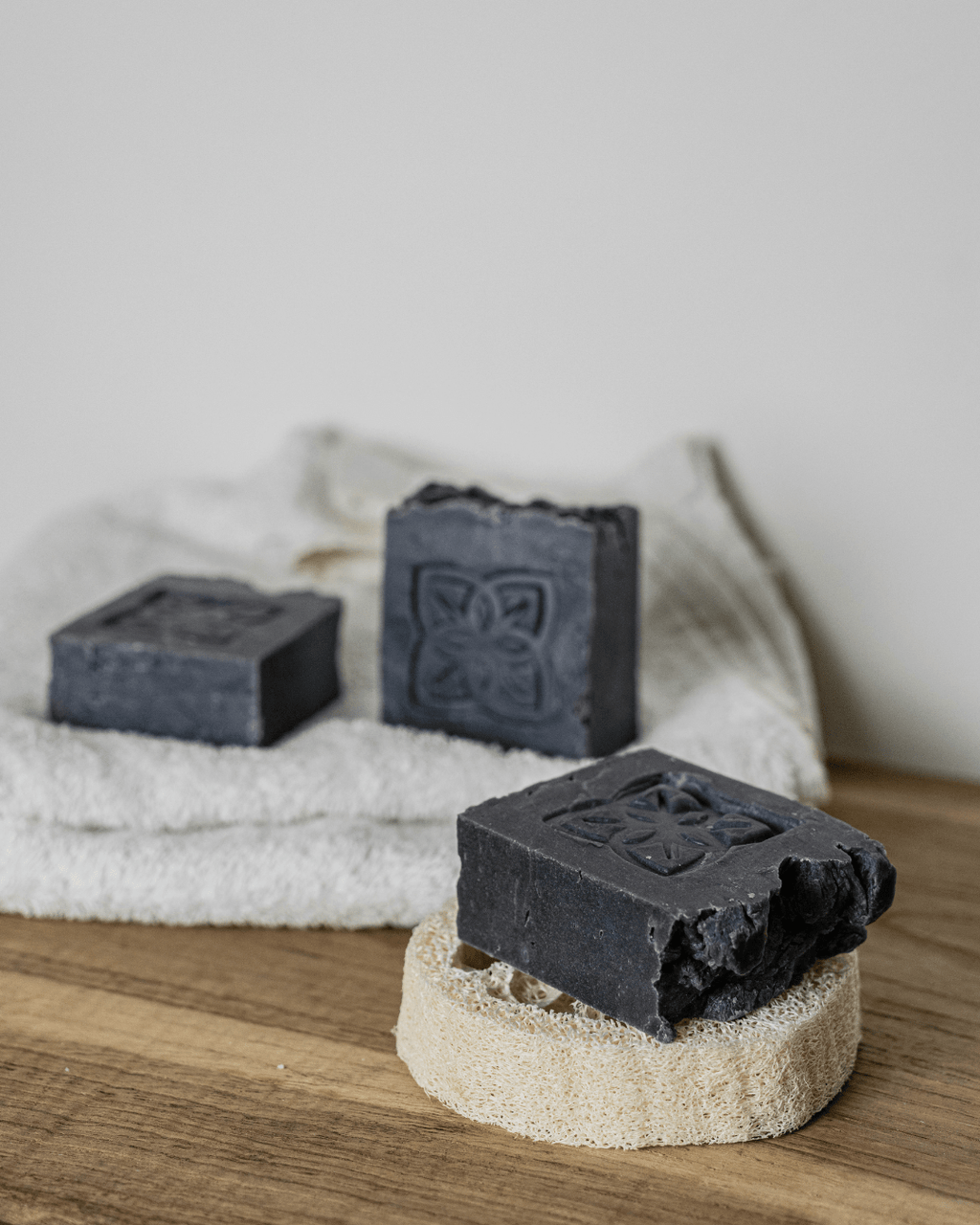 Jabón Sólido Equilibrante - Carbón Activo